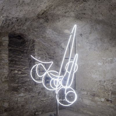 Jiří Thýn, Hledání monumentu II, 2016, neon.jpg